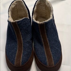 Acorn Women's Navy Blue and Brown Knit Forest Bootie Slippers Size 6 1/2 - 7 1/2